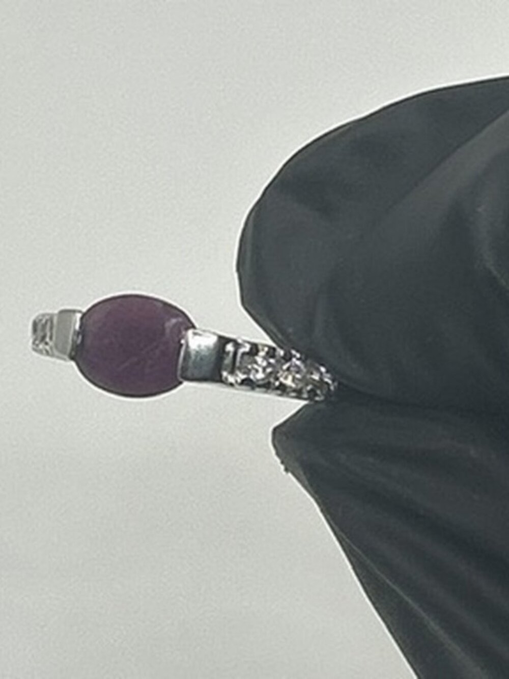 Vintage 925 Sterling Silver Garnet Ring Womens Red Stone CZ Accents Stamped